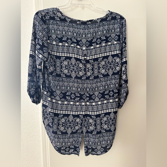 Pink Republic Dark Blue 3/4 Sleeve Tunic. Size Medium. - Picture 5 of 10